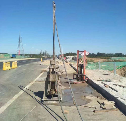 砚山公路高聚物注浆加固